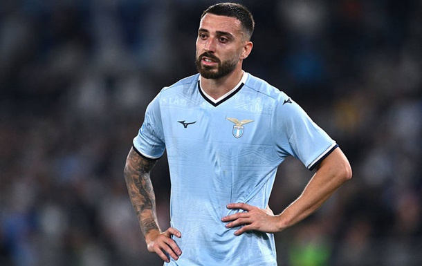 Борнмут ищет замену Забарному: Лацио отклонил запрос