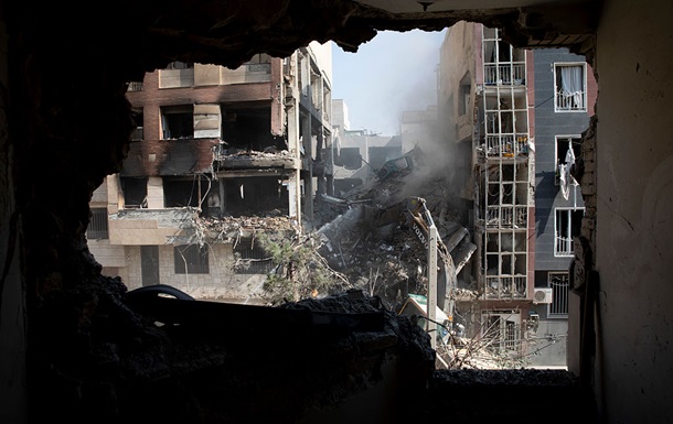 Трамп пугает, РФ осуждает. Мир об ударах Израиля