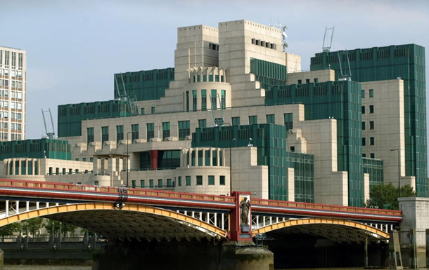 Вперше в історії зовнішню розвідку Великої Британії очолила жінка