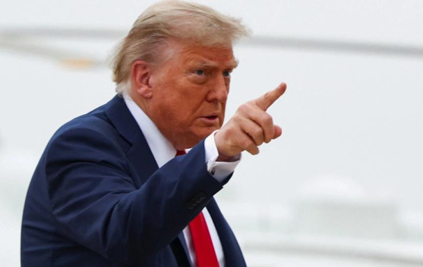 Трамп достроково залишає саміт G7 і прямує у США