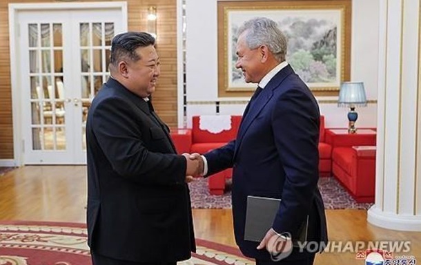 Шойгу во второй раз за месяц поехал в КНДР