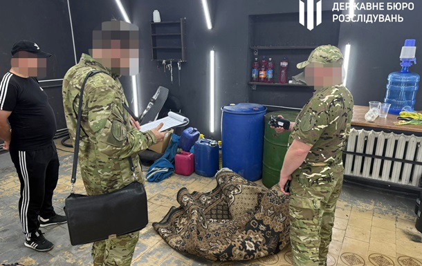 На Франківщині викрили військових на розкраданні пального