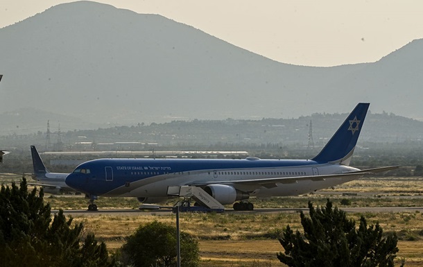 В МИД сообщили, сколько украинцев планируют выехать из Израиля и Ирана