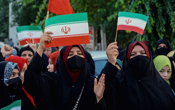 Державне телебачення Ірану перервали закликами до протестів