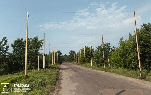 На Сумщині над дорогами натягують антидронові сітки 