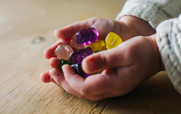 В Дании дети отравились найденными конфетами с каннабисом