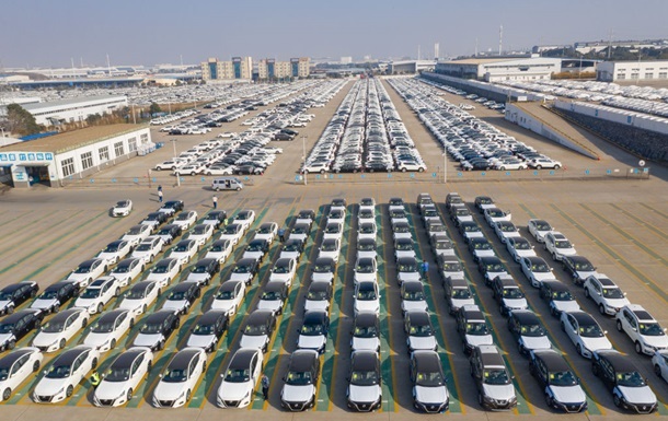 Левова частка імпортованих в Україну авто - з пробігом