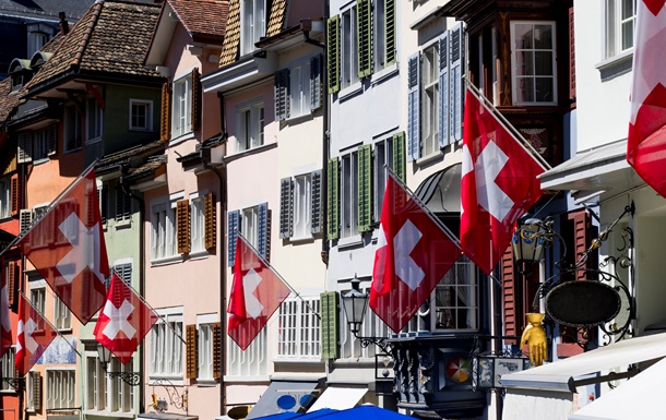 В Швейцарии предлагают отменить защиту для украинских беженцев