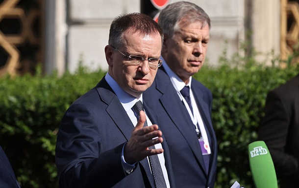 Мединский прокомментировал передачу Украине тел солдат РФ