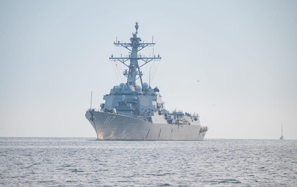 США збільшили угруповання есмінців у Середземномор ї