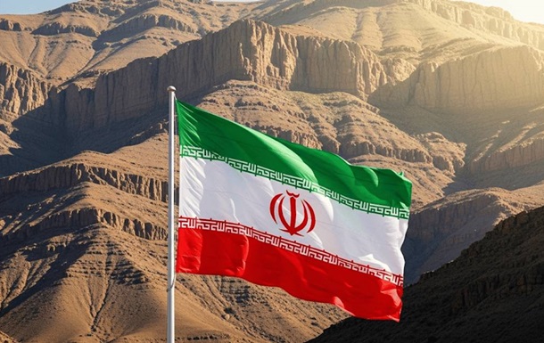 Уран з Фордо, ймовірно, вивезли до атаки США - Reuters