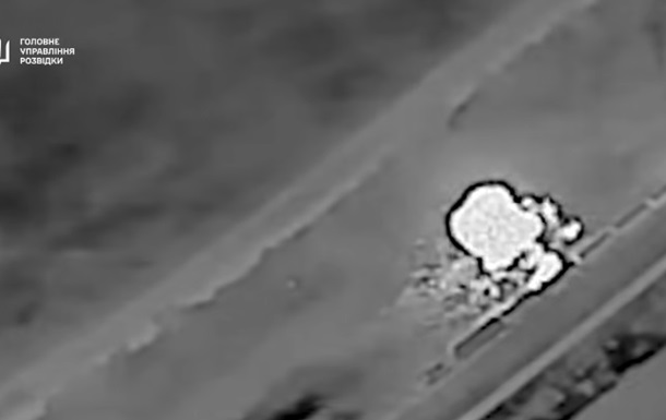 Сажа до небес. ГУР уничтожило российский товарняк