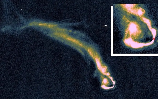 Астрономи зазирнули в радіохвостові структури скупчення галактик