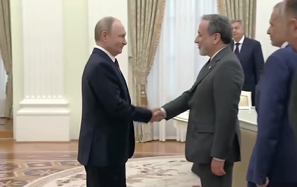 Путин встретился с главой МИД Ирана