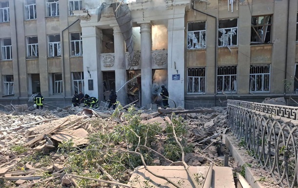 Зеленський відреагував на ракетний обстріл Одещини