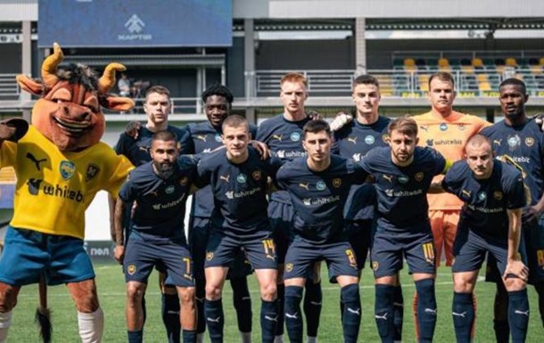 Названы зарплаты футболистов клубов, получивших путевку в УПЛ