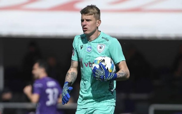 Український голкіпер продовжить кар єру в Шотландії