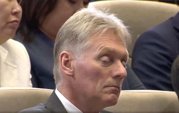 Песков заснул во время выступления Путина