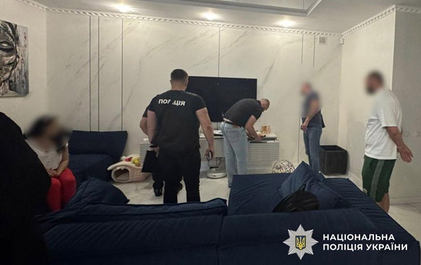Полиция проводит обыски по делу о сборах для Назария Гусакова