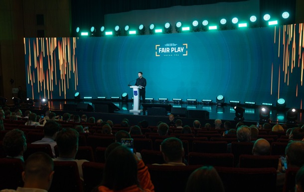 Зеленский: Война должна стать проблемой для РФ