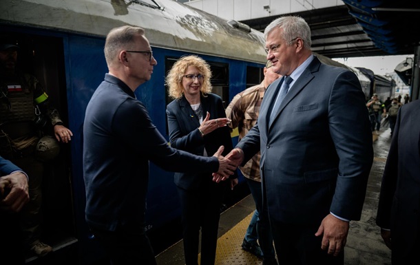 Дуда прибыл с прощальным визитом в Киев