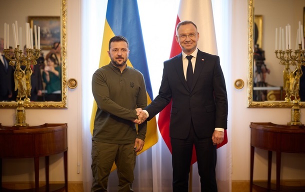 Зеленский наградил Дуду орденом Свободы