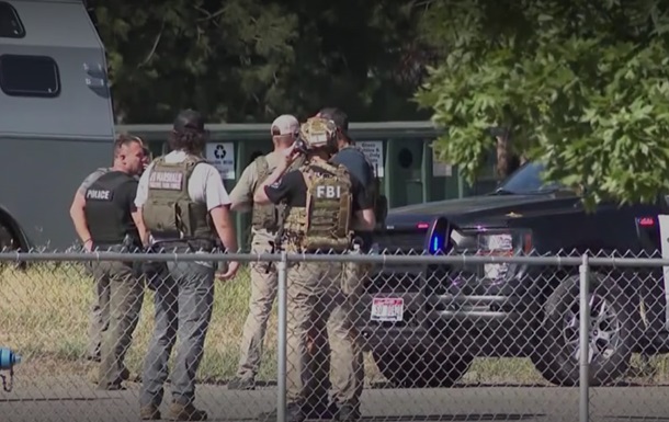 В США неизвестный открыл огонь по пожарным и полиции, есть погибшие