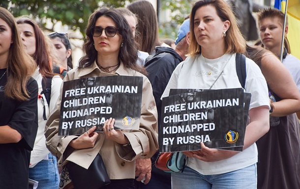 Конгрес США вимагає від Росії повернути викрадених українських дітей