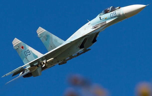 У Росії розбився винищувач Су-27 - соцмережі