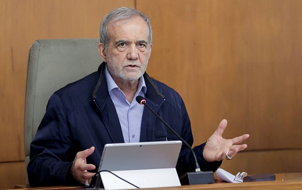 Президент Ирана объявил о прекращении сотрудничества с МАГАТЭ