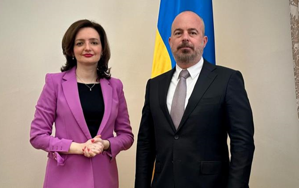 В МЗС провели розмову з тимчасово повіреним у справах США