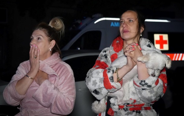 Нічна атака на Одесу: врятовано 10 людей