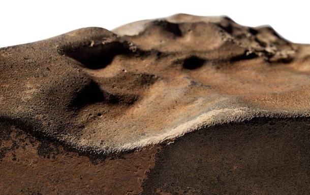 Марсіанський метеорит вагою 25 кг продають на аукціоні Sotheby’s