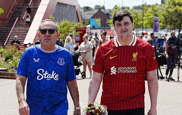 Фанат Евертона вшанував пам’ять гравця Ліверпуля