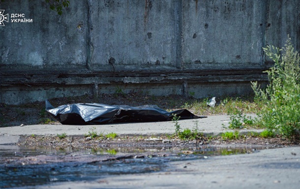 Массированный удар РФ: в Киеве нашли погибшего