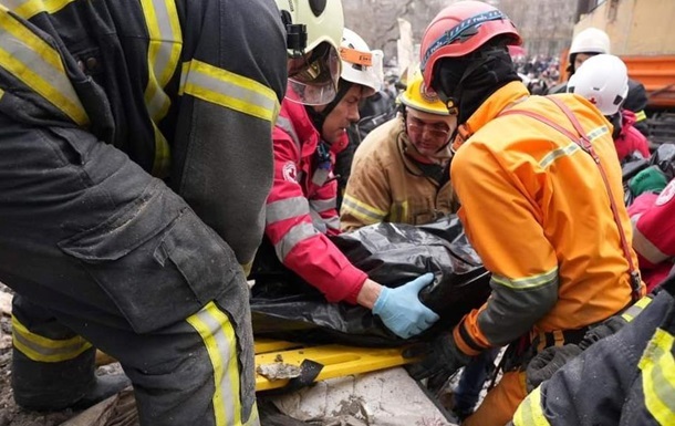 Атака на Харьков: пожар в доме, 13 пострадавших