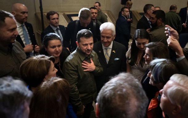 Зеленський обговорив з Трампом заміну посла у США - ЗМІ