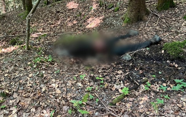 Прикордонники виявили тіло людини у горах поблизу кордону з Румунією