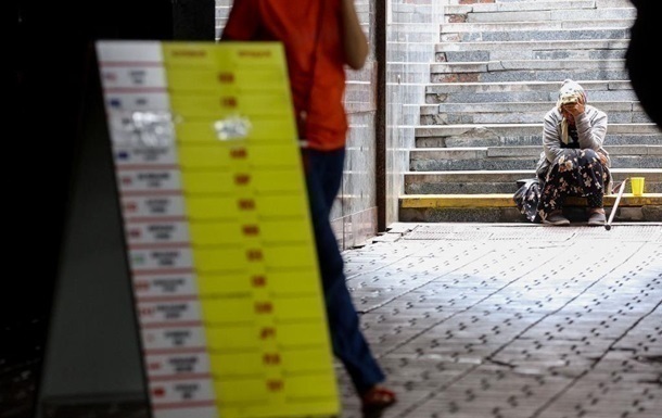 Курс долара відновив зростання в обмінниках