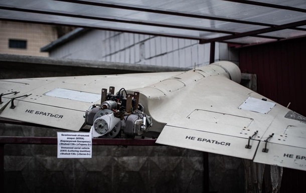 Зеленский ввел санкции против пяти компаний Китая