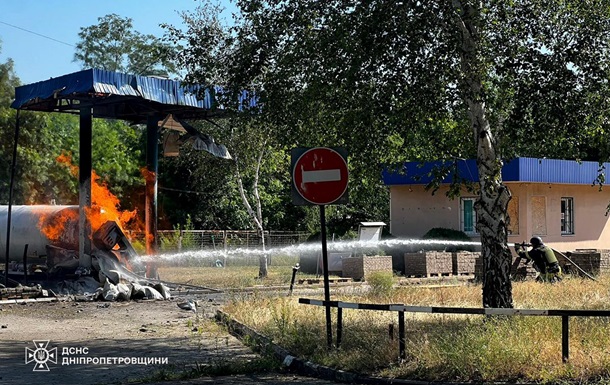 Росіяни атакували дроном АЗС у Марганці