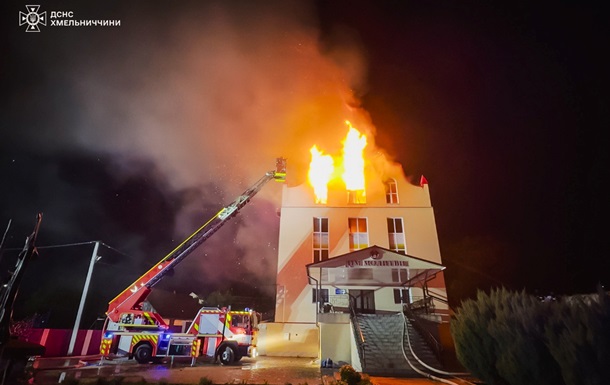 На Хмельниччині блискавка влучила в Дім молитви