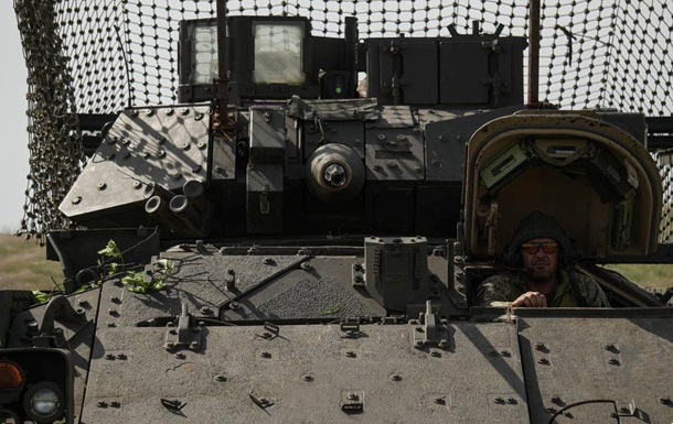 ВСУ отражают штурмы на 12 направлениях - Генштаб