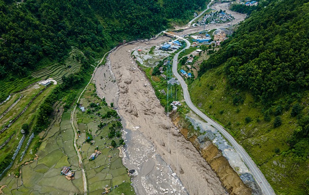 Наводнение в Непале: не менее девяти погибших, десятки пропавших