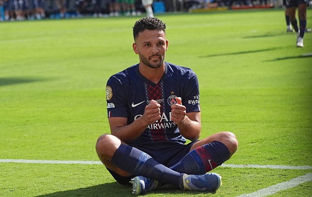 Португальський форвард ПСЖ у пам ять про Діогу Жоту забив гол