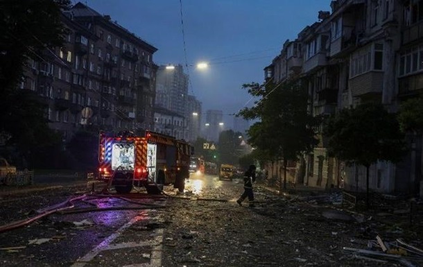 Атака на Київ: пошкоджено посольство Ватикану