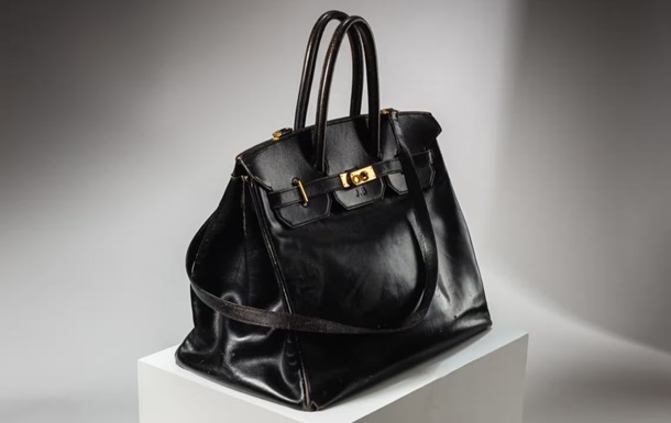 Сумку Джейн Біркін продали на аукціоні за €8,6 мільйона