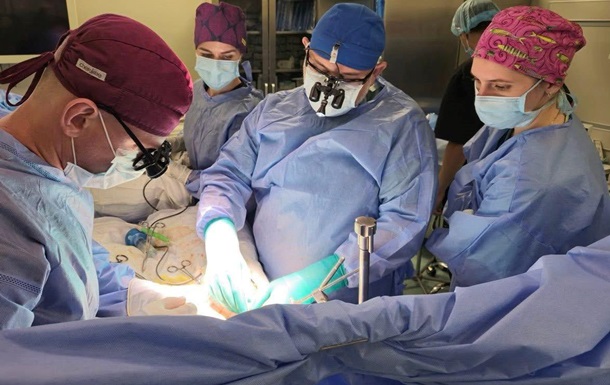 В Охматдиті під звуки вибухів і сирен провели три трансплантації