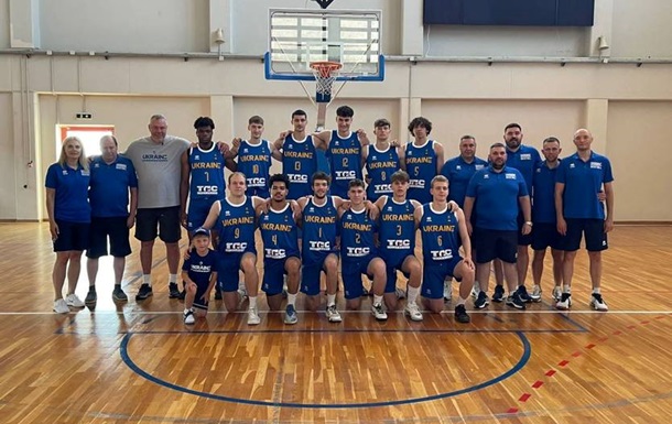 Свій перший матч на Євробаскеті Україна U-20 програла