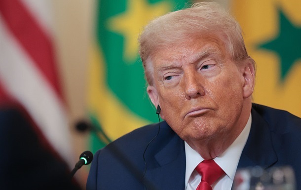 ЗМІ: Трамп уперше розглядає нову фіндопомогу Києву